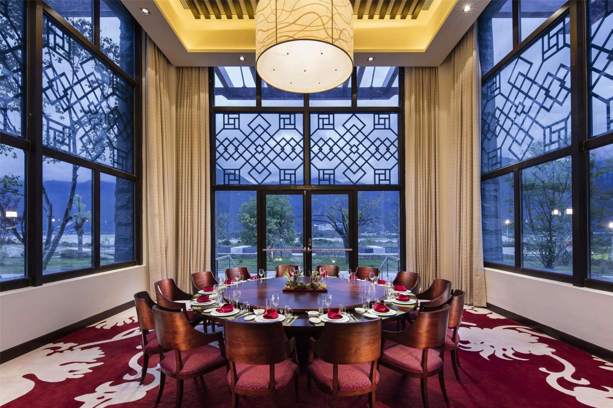 Hilton Linzhi Resort Nyingchi Exterior foto
