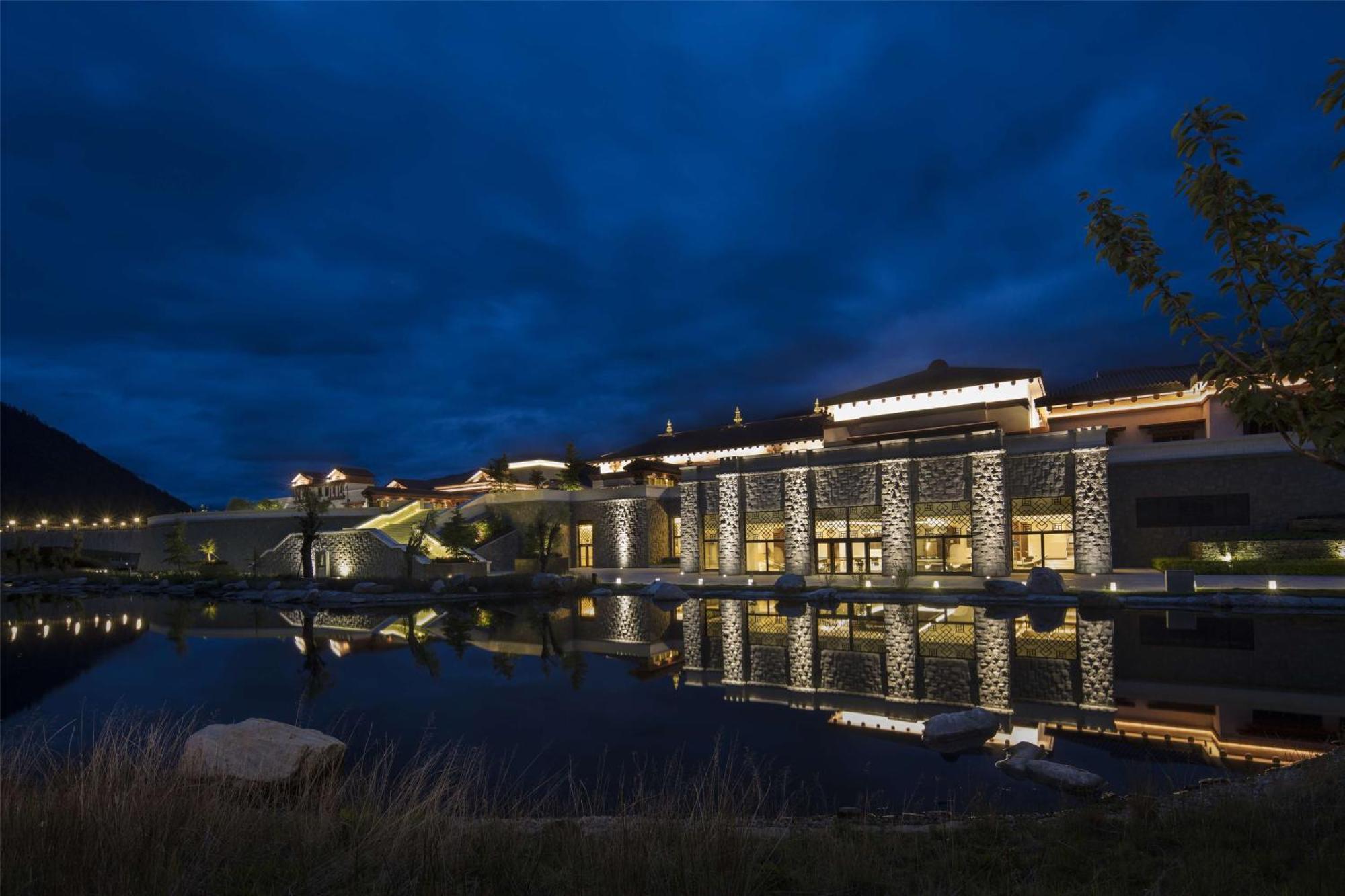 Hilton Linzhi Resort Nyingchi Exterior foto